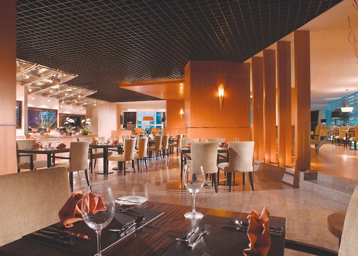 Oakwood Premier Cozmo Jakarta